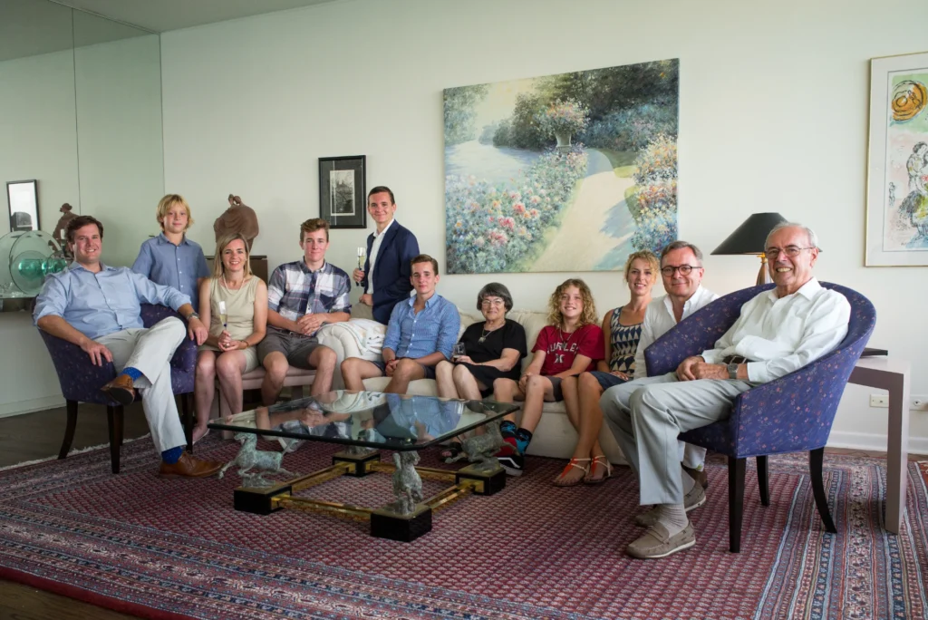 family-portrait-chicago-apartment