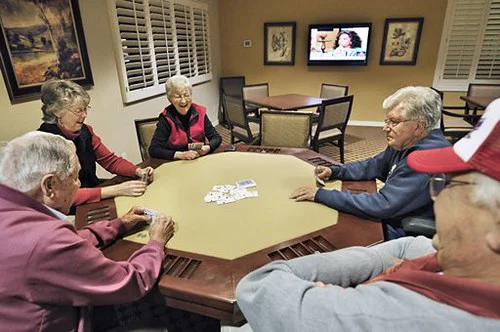 senior-group-playing-cards